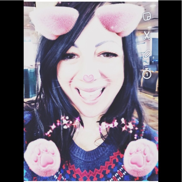 Meet your Posher, Anya - Picture 6 of 8